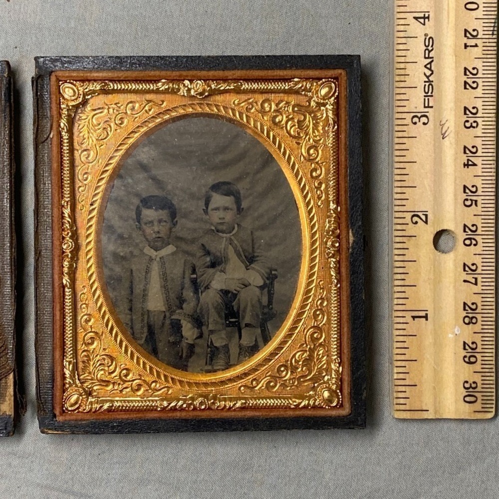 1/6‎ Plate Ambrotype Photo 1850s Brothers Full Split Union Case Troy NY Zouave